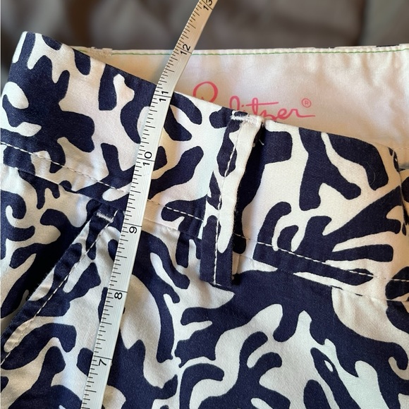 Lilly Pulitzer The Callahan Short. Size 00. Navy & White. Reef Cotton Chino - Picture 9 of 11